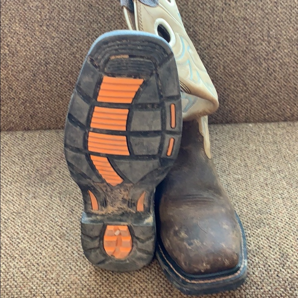 Work boots - Picture 2 of 2